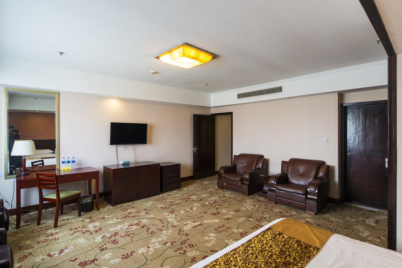 Vienna 3 Best Hotel Shanghai Expo Sanlin Εξωτερικό φωτογραφία
