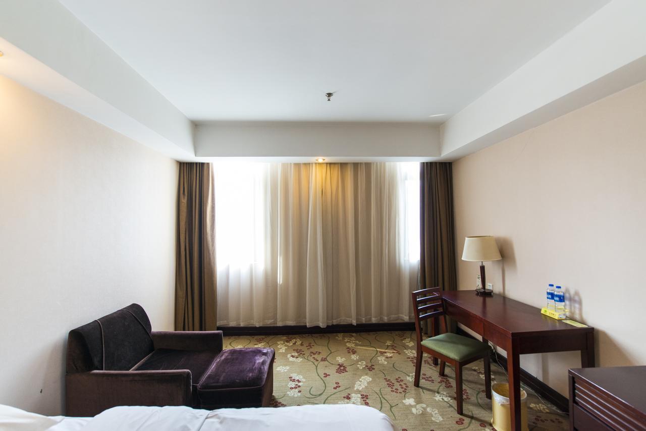 Vienna 3 Best Hotel Shanghai Expo Sanlin Εξωτερικό φωτογραφία